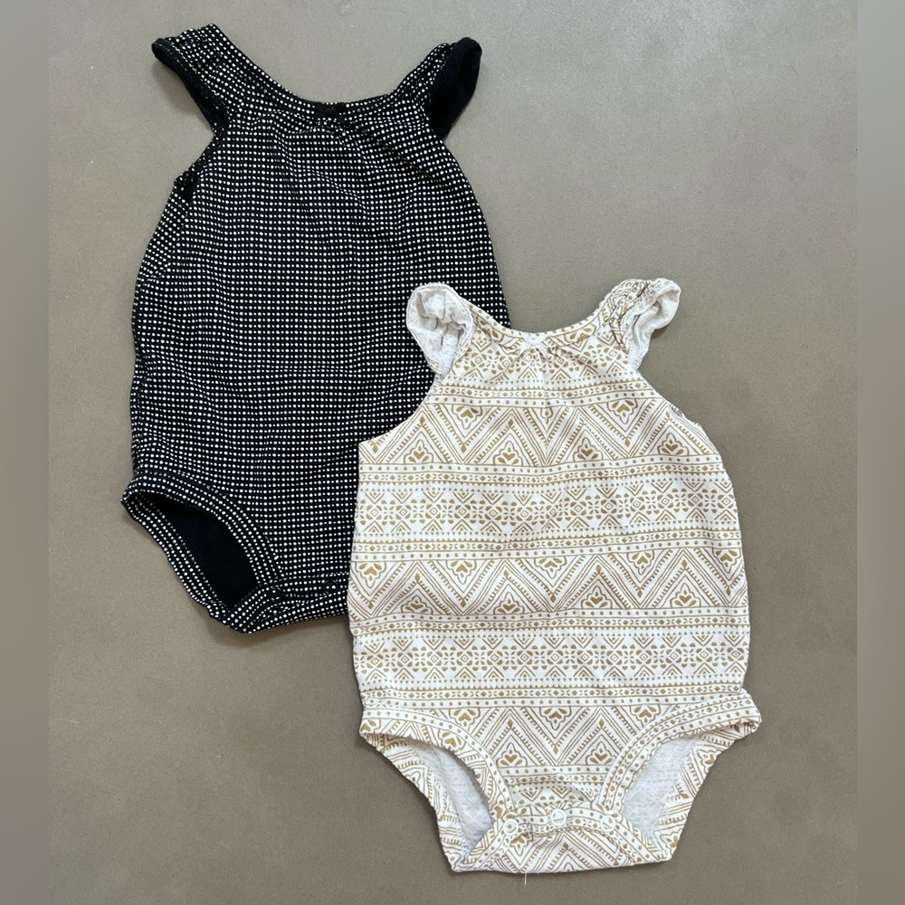 Neutral Baby Colors Onesie Set